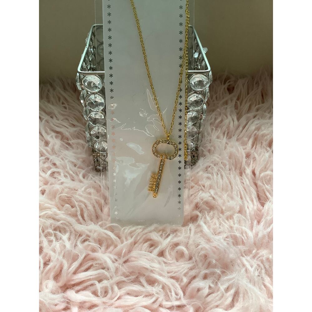 New fashion jewelry earrings necklace key 🔑